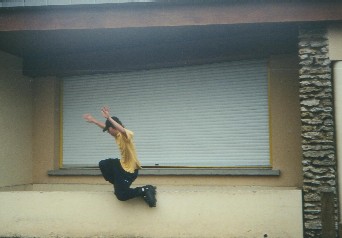 Backside full torque d'Anti devant une �cole